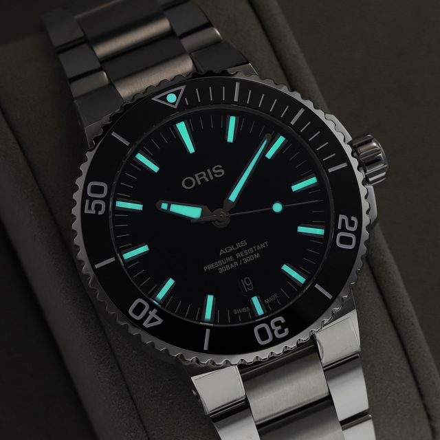 Oris Aquis 01 733 7730 4134-07 8 24 05PEB Image 6